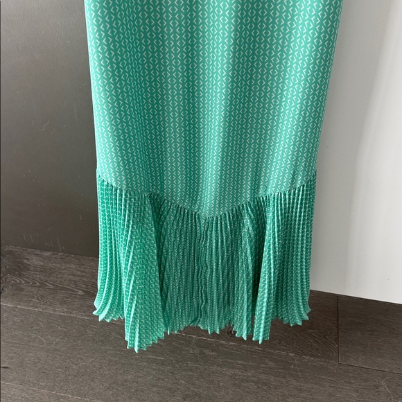 Maeve Backless Paisley Dress in Green and Red - Picture 6 of 9